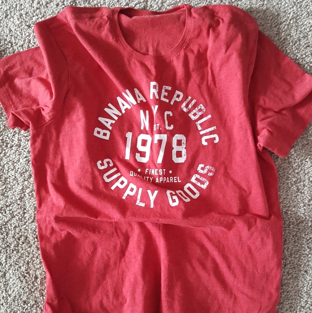 Banana Republic Tshirt